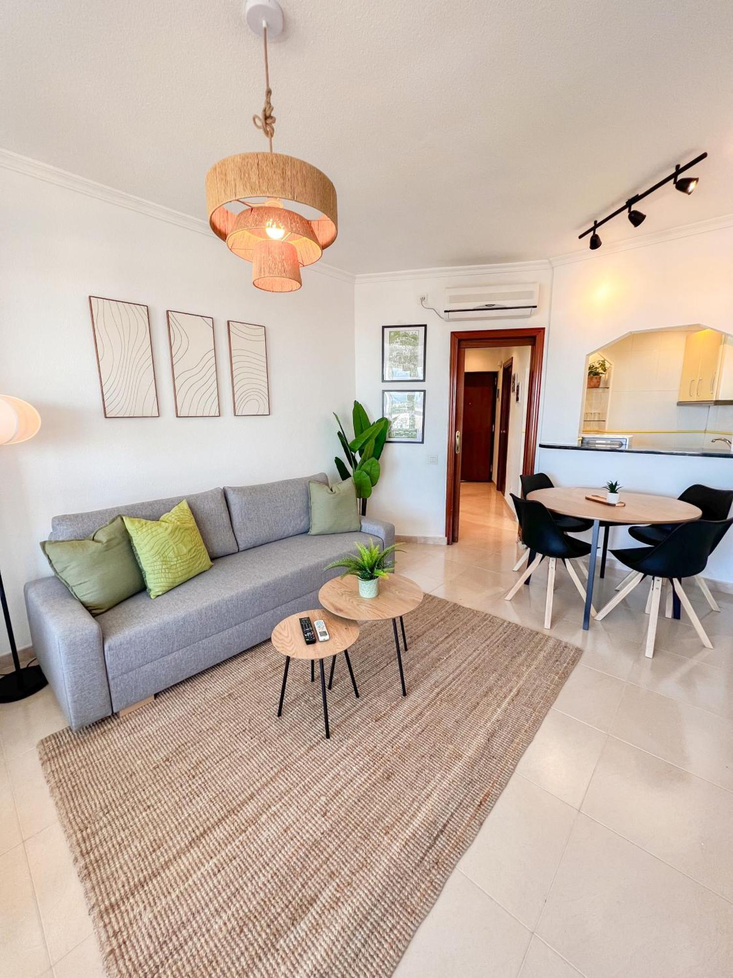 Апартаменти Cozy Flat With Sea Views La Torre Торремолінос Екстер'єр фото