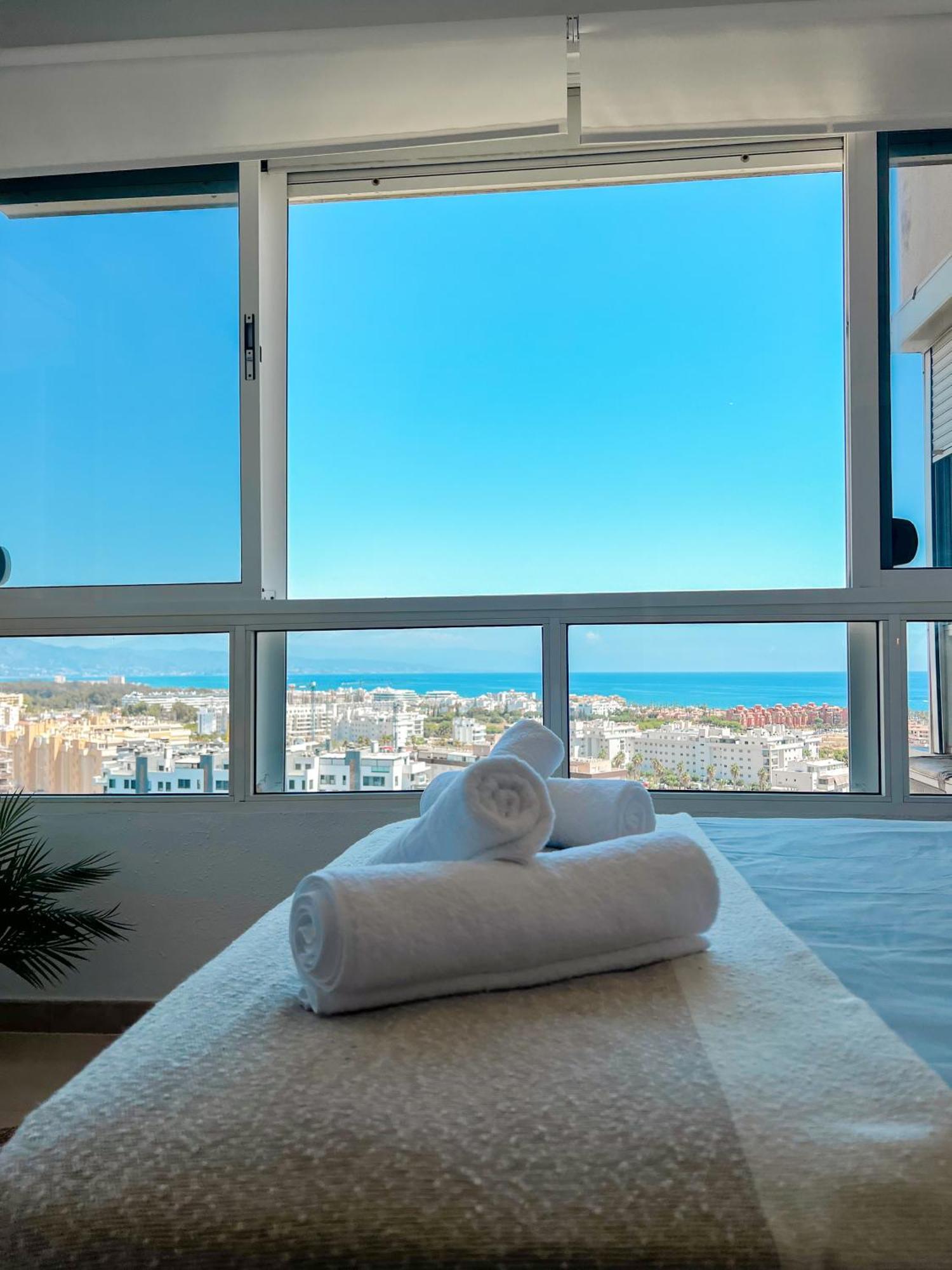 Апартаменти Cozy Flat With Sea Views La Torre Торремолінос Екстер'єр фото